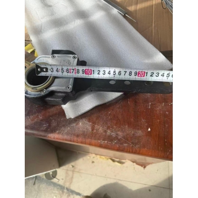 Трещетка автокрана XCMG QY25K5 v2 / 19 шлицов 38 диаметр 215 мм Трещетка автокрана XCMG QY25K5 v2 / 19 шлицов 38 диаметр 215 мм