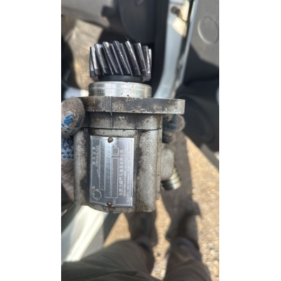 Насос гидравлический ГУР QC22/15-WP10 60147626 15 MPa / автокран Sany STC500