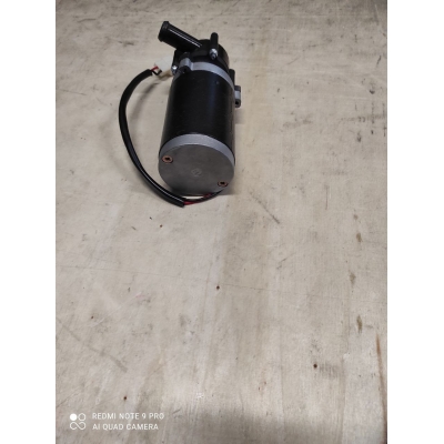 Помпа отопителя YJH-Q10A DC24V /800169476/ XCMG XCT25/30 Помпа отопителя YJH-Q10A DC24V /800169476/ XCMG XCT25/30