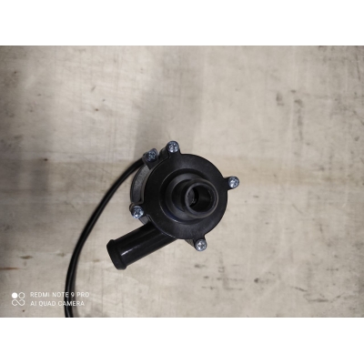 Помпа отопителя YJH-Q10A DC24V /800169476/ XCMG XCT25/30 Помпа отопителя YJH-Q10A DC24V /800169476/ XCMG XCT25/30
