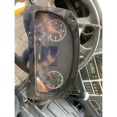 Панель/комбинация приборов VDO/автокран XCMG XCT25L5_S Панель/комбинация приборов VDO/автокран XCMG XCT25L5_S
