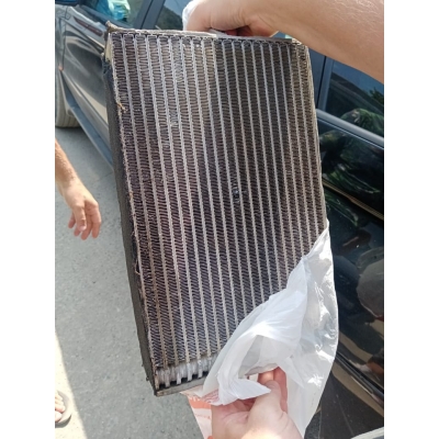 Радиатор кондинционера кабины оператора 335*210*90/ XCMG QY30K-1 Радиатор кондинционера кабины оператора 335*210*90/ XCMG QY30K-1