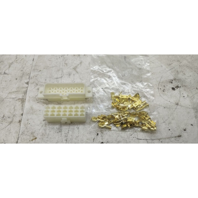 Разъём (папа+мама) панели кабины водителя /XCMG XCT25L5_S Разъём (папа+мама) панели кабины водителя /XCMG XCT25L5_S