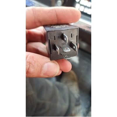 Реле поворотов PF251C/ZZ1401-DC24V / 3766010-E04 / ZTC1000 Реле поворотов PF251C/ZZ1401-DC24V / 3766010-E04 / ZTC1000