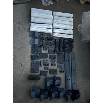 Направляющие ползуны на стрелу (комплект) /XCMG XCT25L5_S1 Направляющие ползуны на стрелу (комплект) /XCMG XCT25L5_S1