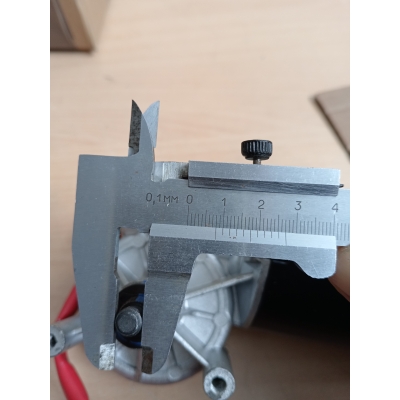 Мотор стеклоочистителя ZD2530 50W (4 контакта) без механизма/ Zoomlion ZTC250V/ 800V/