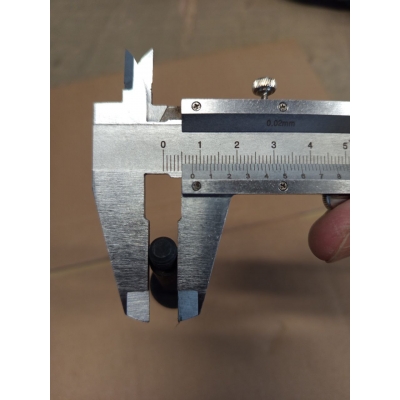 Болт клапанной крышки D04-136-30B+A Болт клапанной крышки D04-136-30B+A