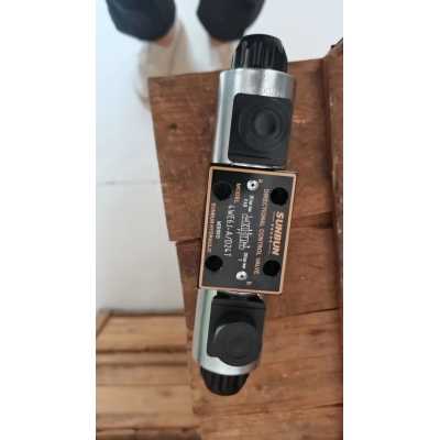 Электромагнитный клапан SUNBUN 4WE6J-A/D24T / XCMG RT70 Электромагнитный клапан SUNBUN 4WE6J-A/D24T / XCMG RT70