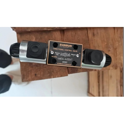 Электромагнитный клапан SUNBUN 4WE6J-A/D24T / XCMG RT70