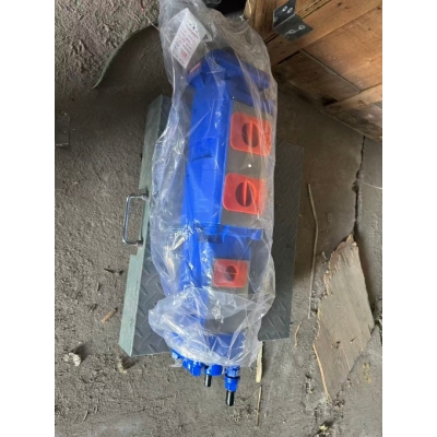 Насос гидравлический 11631340081/803073887 / XCMG XCT55