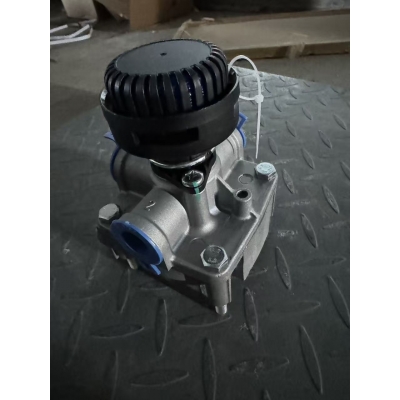 Клапан ручного тормоза 800937261 (Клапан дифференциального реле) /XCMG XCT25L5_S,XCT30_S,XCT75_S Клапан ручного тормоза 800937261 (Клапан дифференциального реле) /XCMG XCT25L5_S,XCT30_S,XCT75_S
